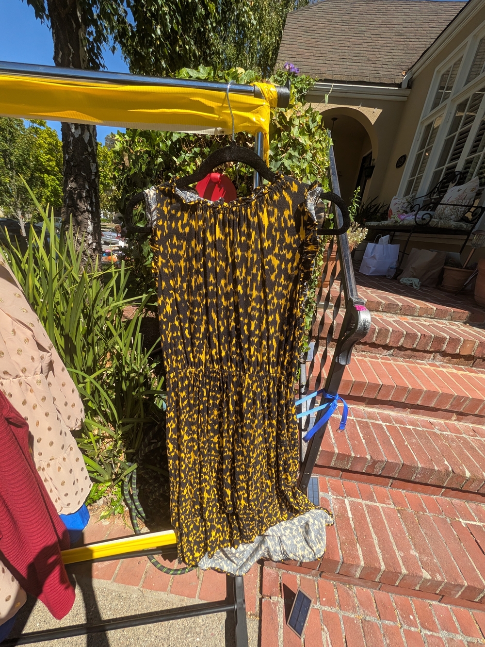 Who What Wear Yellow and Black Printed Ruffle-Trim Dress